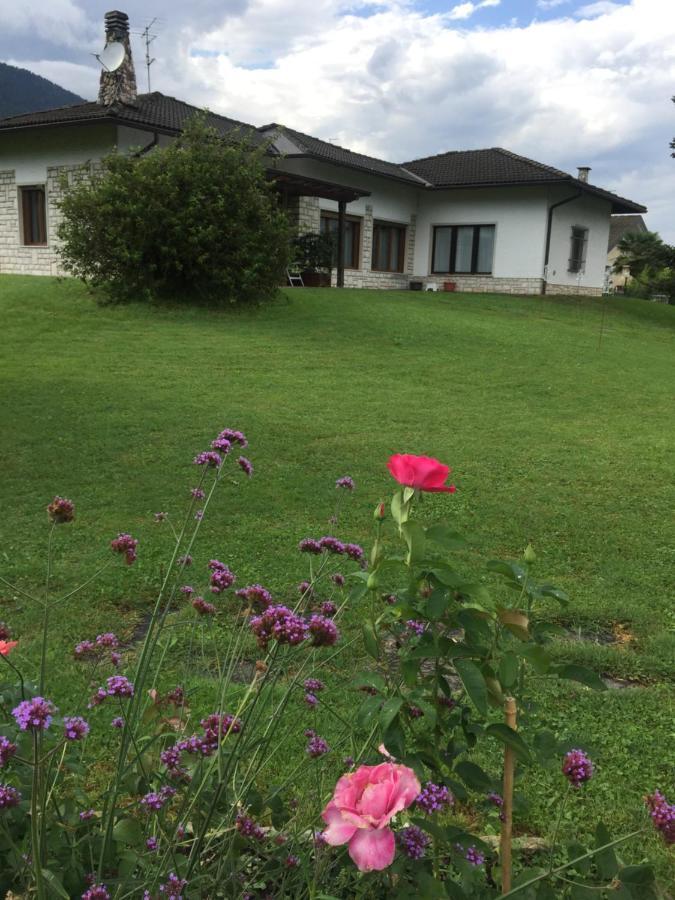 Paradiso Sul Lago كالسرانيكا ال لاغو المظهر الخارجي الصورة