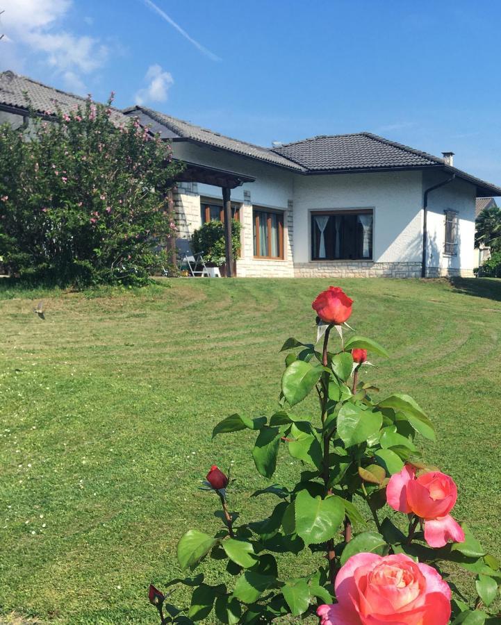 Paradiso Sul Lago كالسرانيكا ال لاغو المظهر الخارجي الصورة